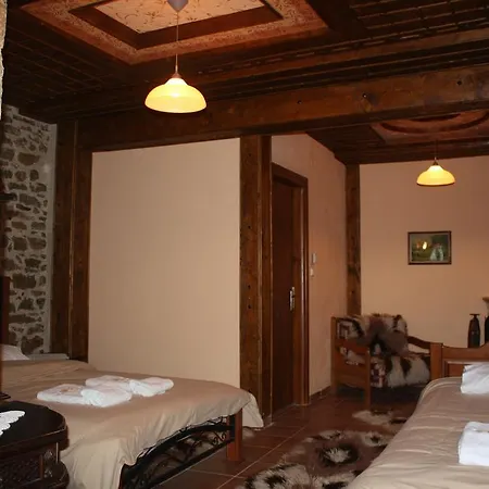 To Spiti τou Gakou